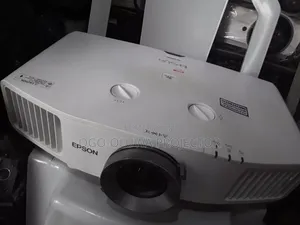 Latest Epson 5200 Lumens Projector