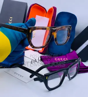 Gucci Plastic Square-Shaped Frame Glasses