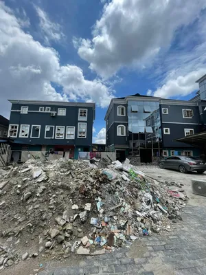 14bdrm Block of Flats in Orazi ,Off New Gra , for sale