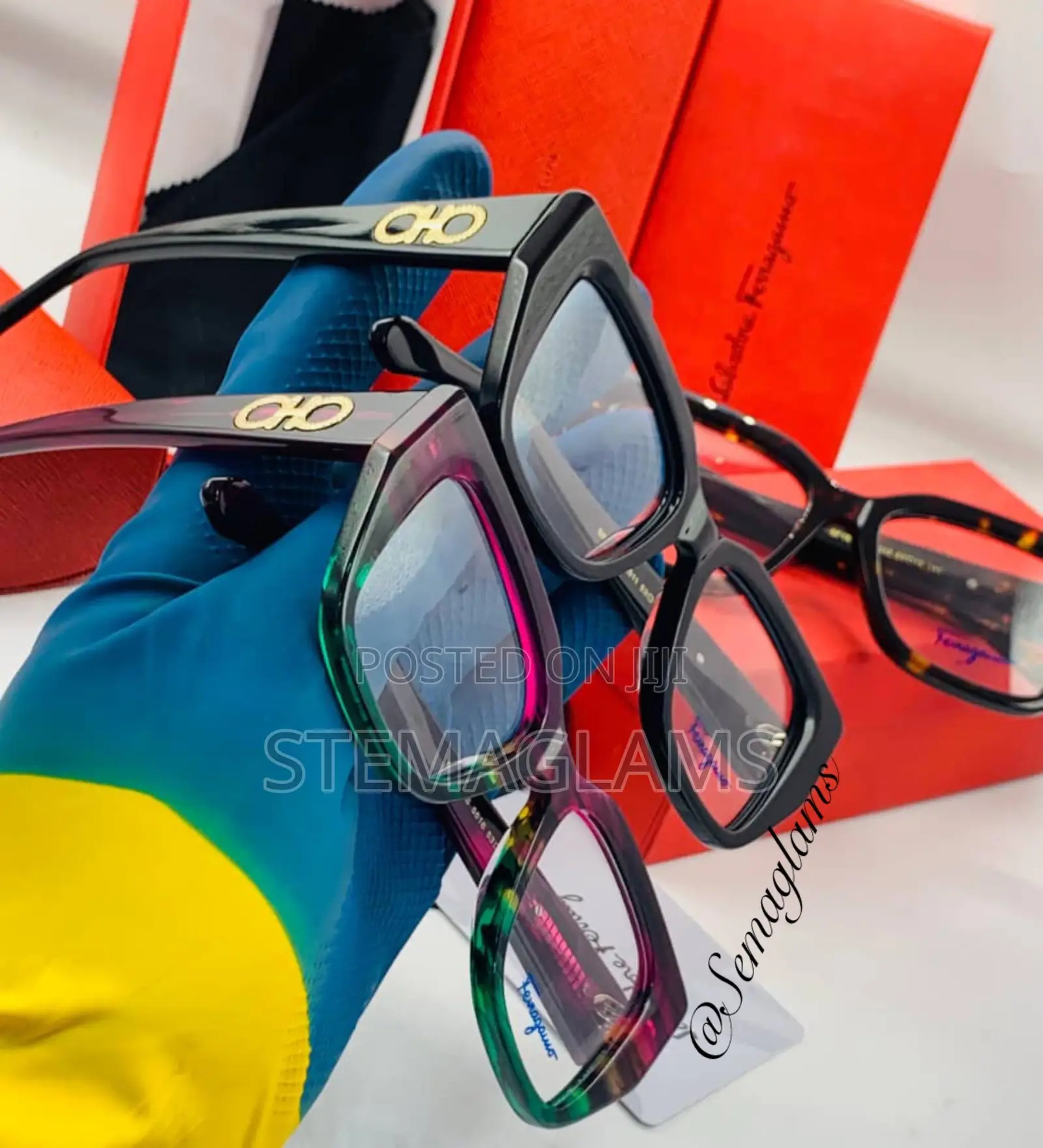 Salvatore Ferragamo Square Glasses Pc Frame Glasses