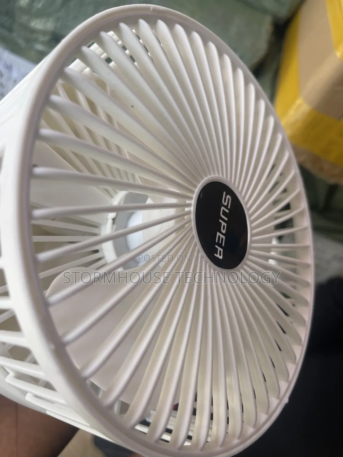 6" Extendable Rechargeable Fan