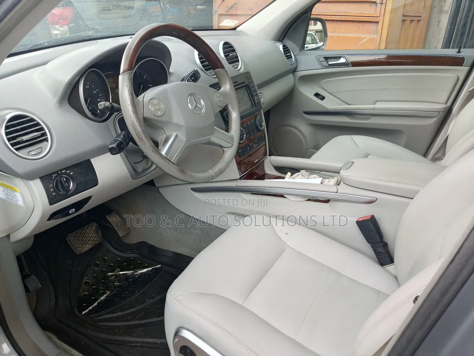 Mercedes-Benz M Class 2010 Silver
