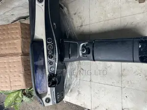 Mercedes Benz S Class (W222)
