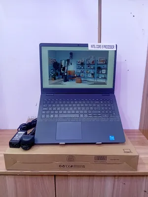 New Laptop Dell Vostro 1014 8GB Intel Core i5 SSD 512GB