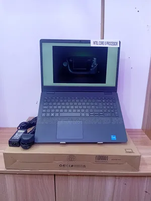 New Laptop Dell Vostro 1220 8GB Intel Core i5 SSD 512GB