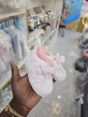 LCW Steps Bow Detailed Baby Girl First Step Shoes
