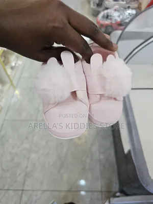 LCW Steps Pom-Pom Detailed Baby Girls' Pre-Walking Shoe