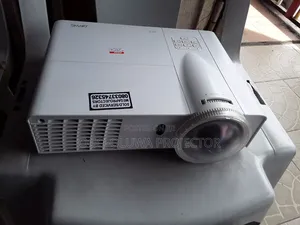 Latest Smart Educational Projector