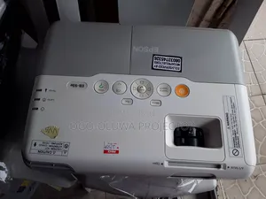 Latest Epson Eb-93e Multimedia Projector