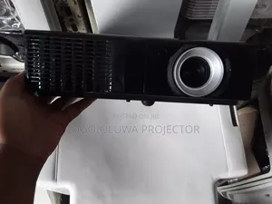 Ogbonge Acer P1276 Multimedia Projector