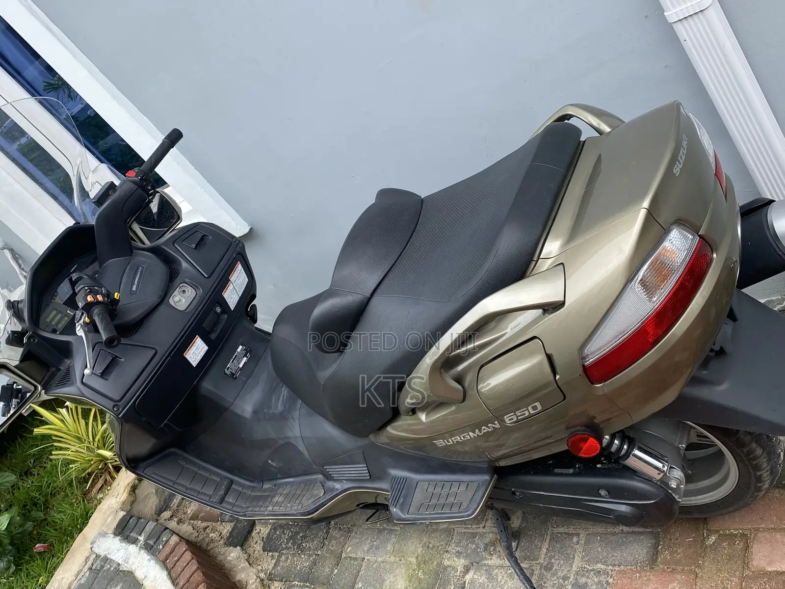 Suzuki Burgman 2009