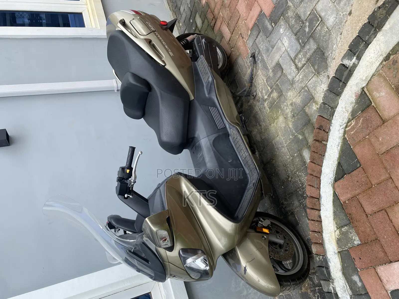 Suzuki Burgman 2009