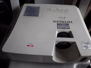 Latest Hitachi Multimedia Projector