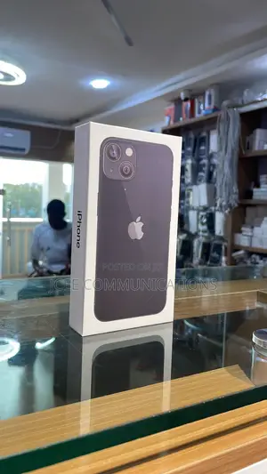 New Apple iPhone 13 128 GB Black