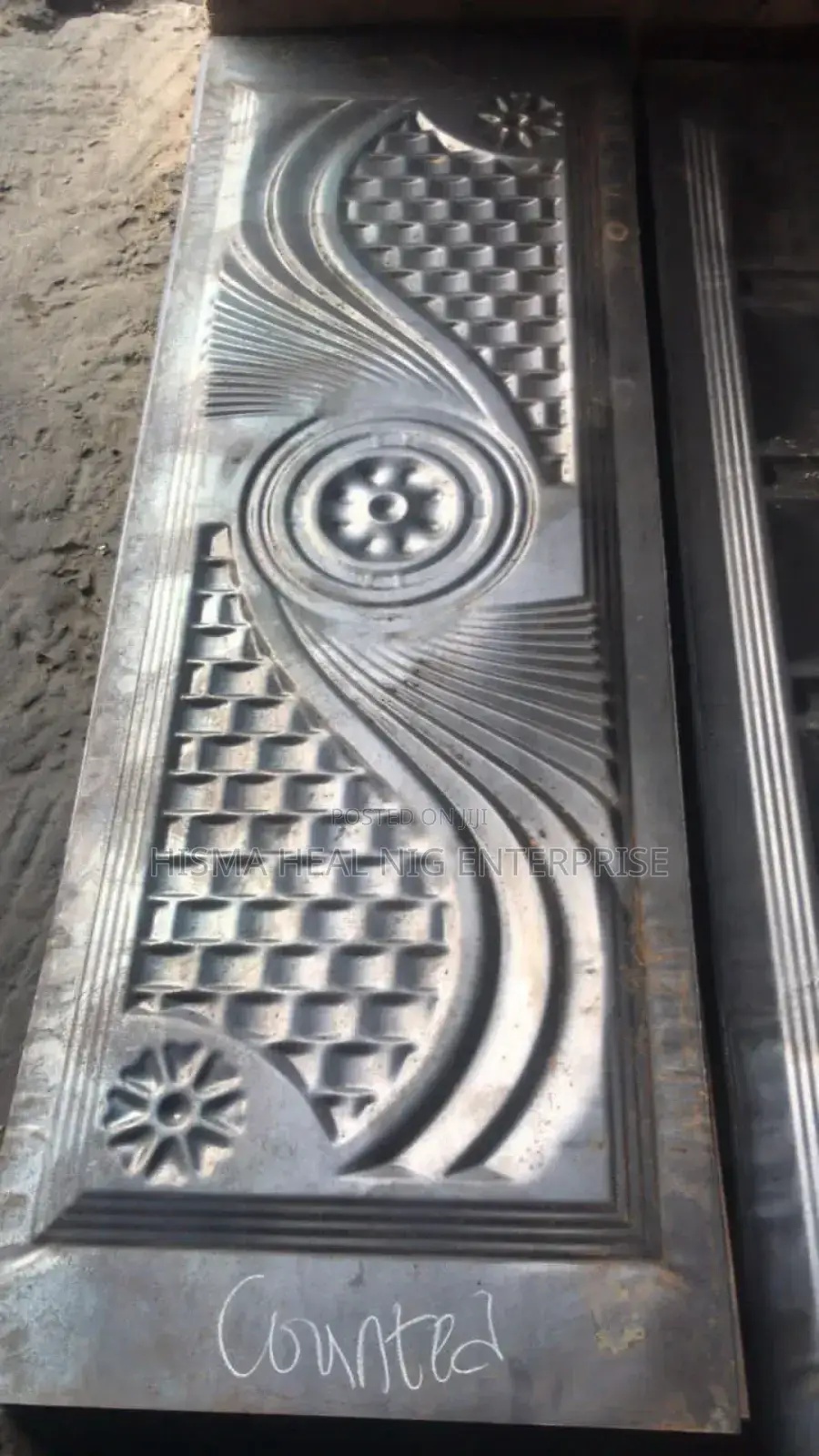 Design Gate Plate (2 Ft Height by 6 Ft Length)