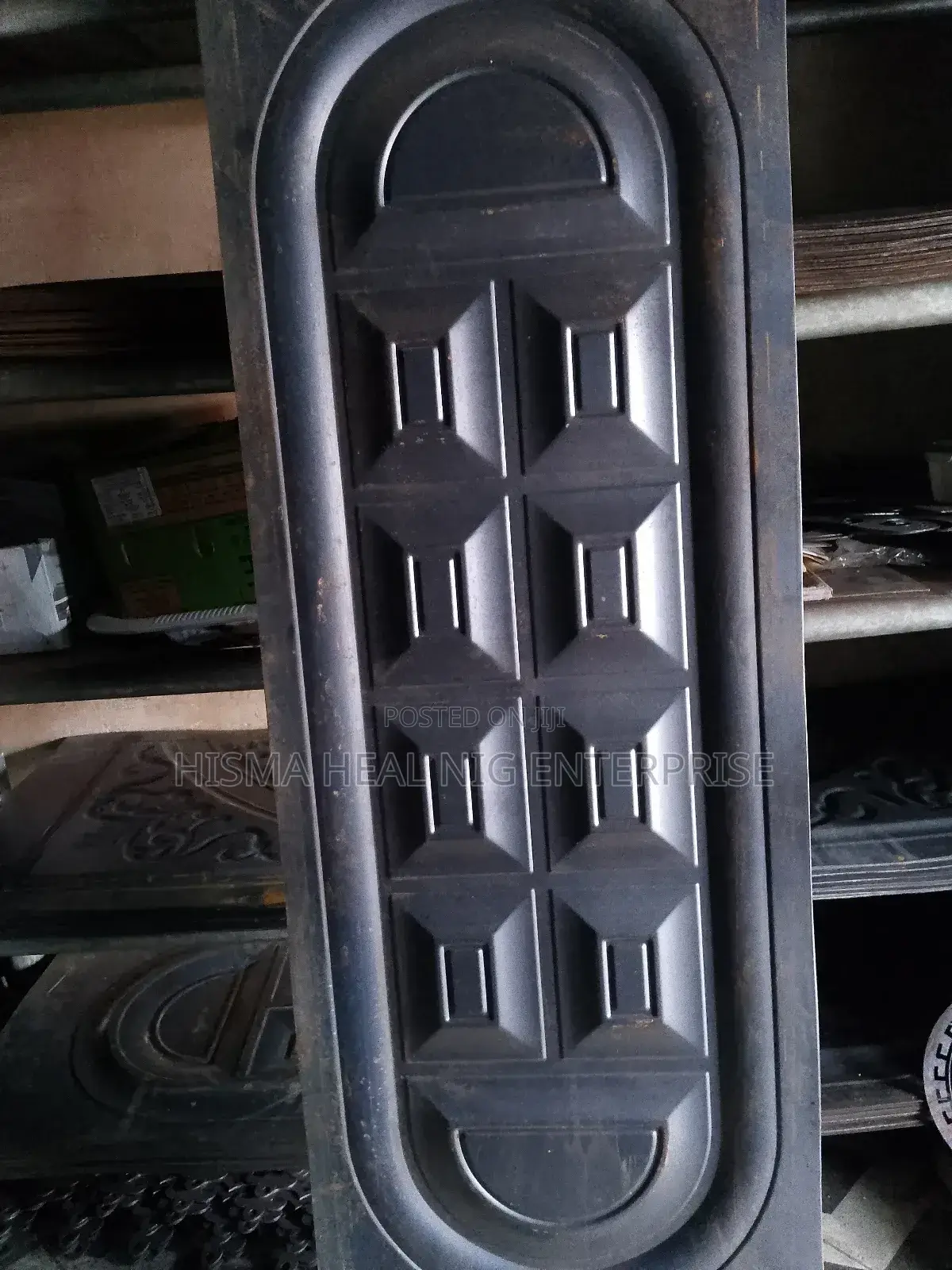 Design Gate Plate (2 Ft Height by 6 Ft Length)