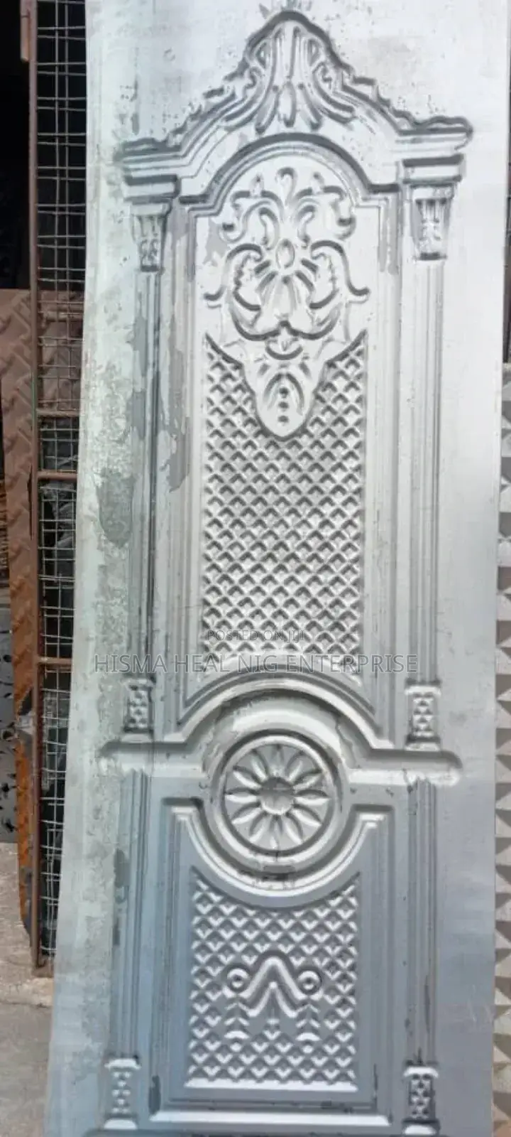 Design Gate Plate (2 Ft Height by 6 Ft Length)