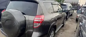 Toyota RAV4 2010 Brown