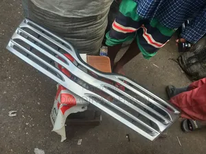 Front Grill Toyota Venza