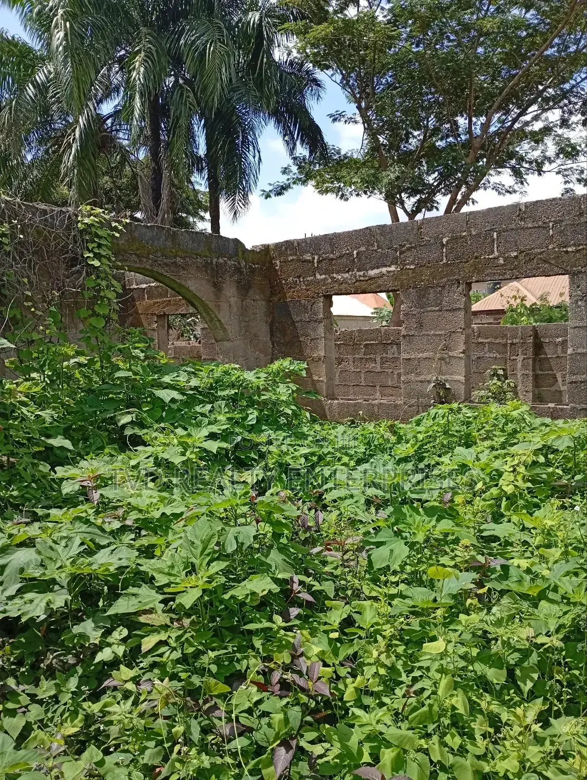 5bdrm Duplex in Osogbo for sale