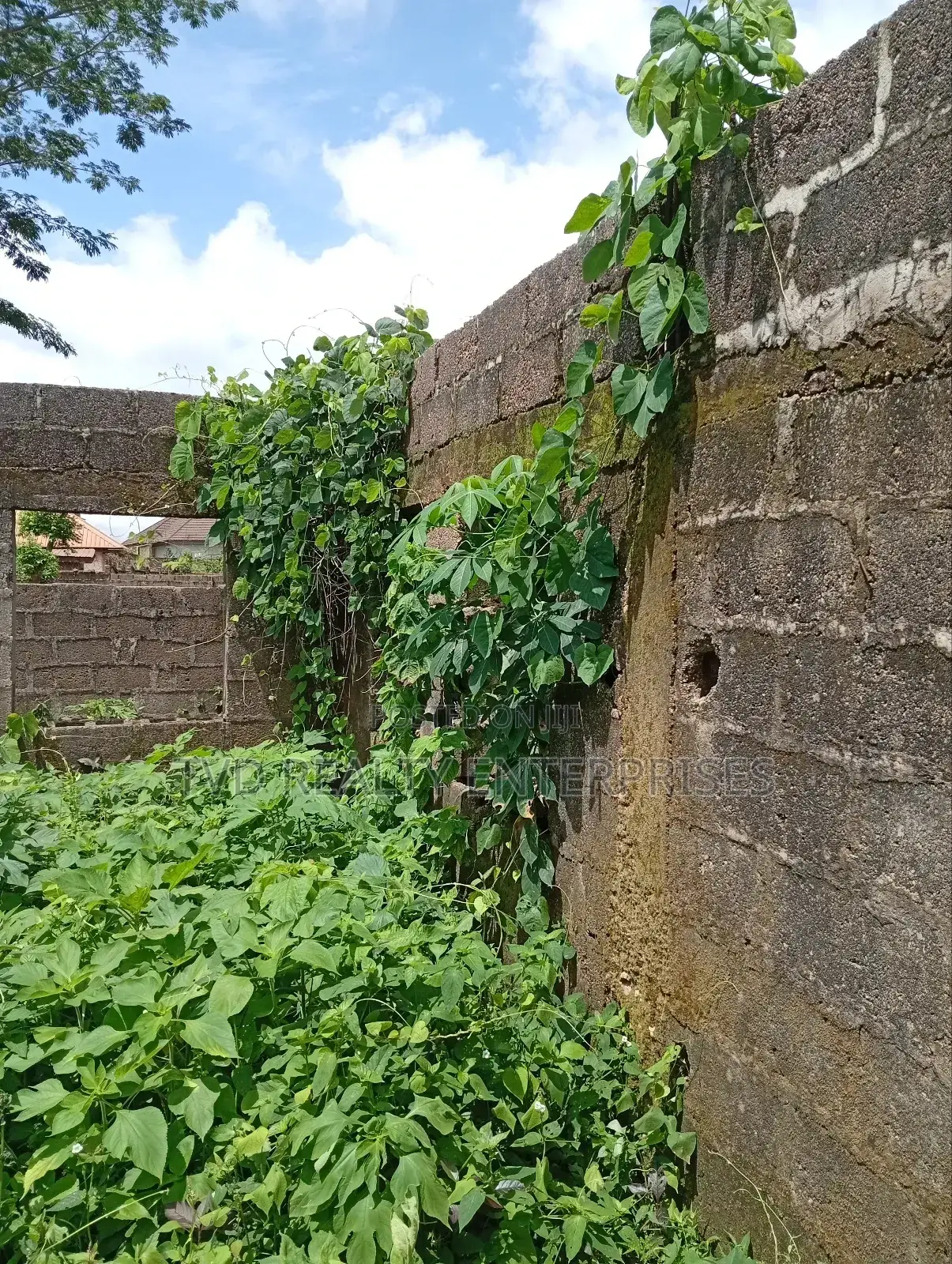 5bdrm Duplex in Osogbo for sale