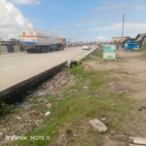 Plaza Land Long Dangote Refinery