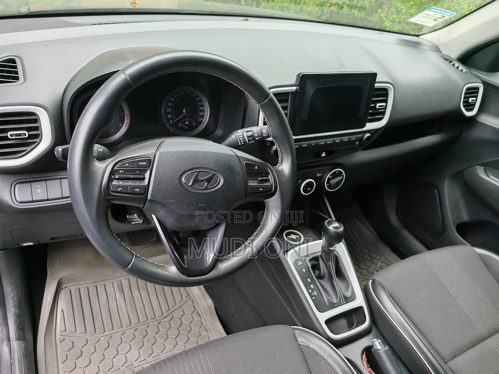 Hyundai Venue 2021 Blue