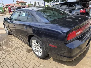 Dodge Charger SXT 2012 Black
