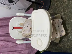 Children High Feeding Resting Chair