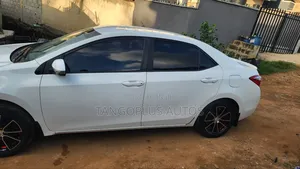 Toyota Corolla 2014 White