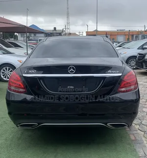 Mercedes-Benz C300 Luxury 4dr AWD 4Matic Sedan (2.0L 4cyl 7A) 2015