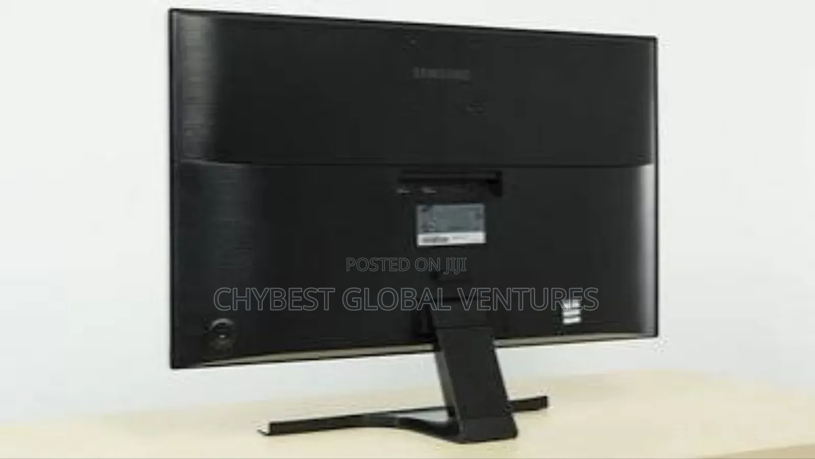 28 Inches Samsung Monitor
