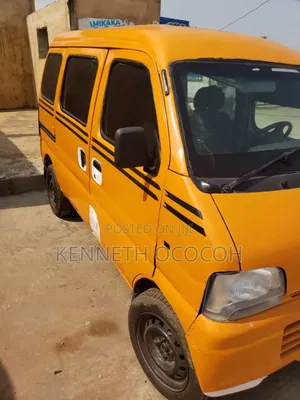 Suzuki Every 2011 Yellow
