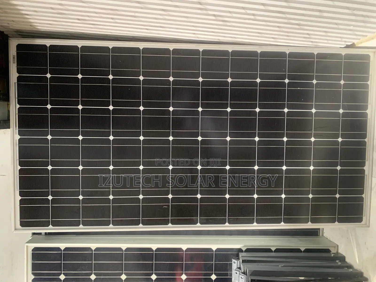 Canadian Used 300watts Solar Panel Available 72cell