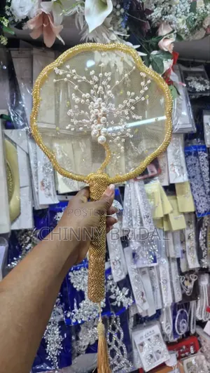Transparent Glass Gold Hand Fan