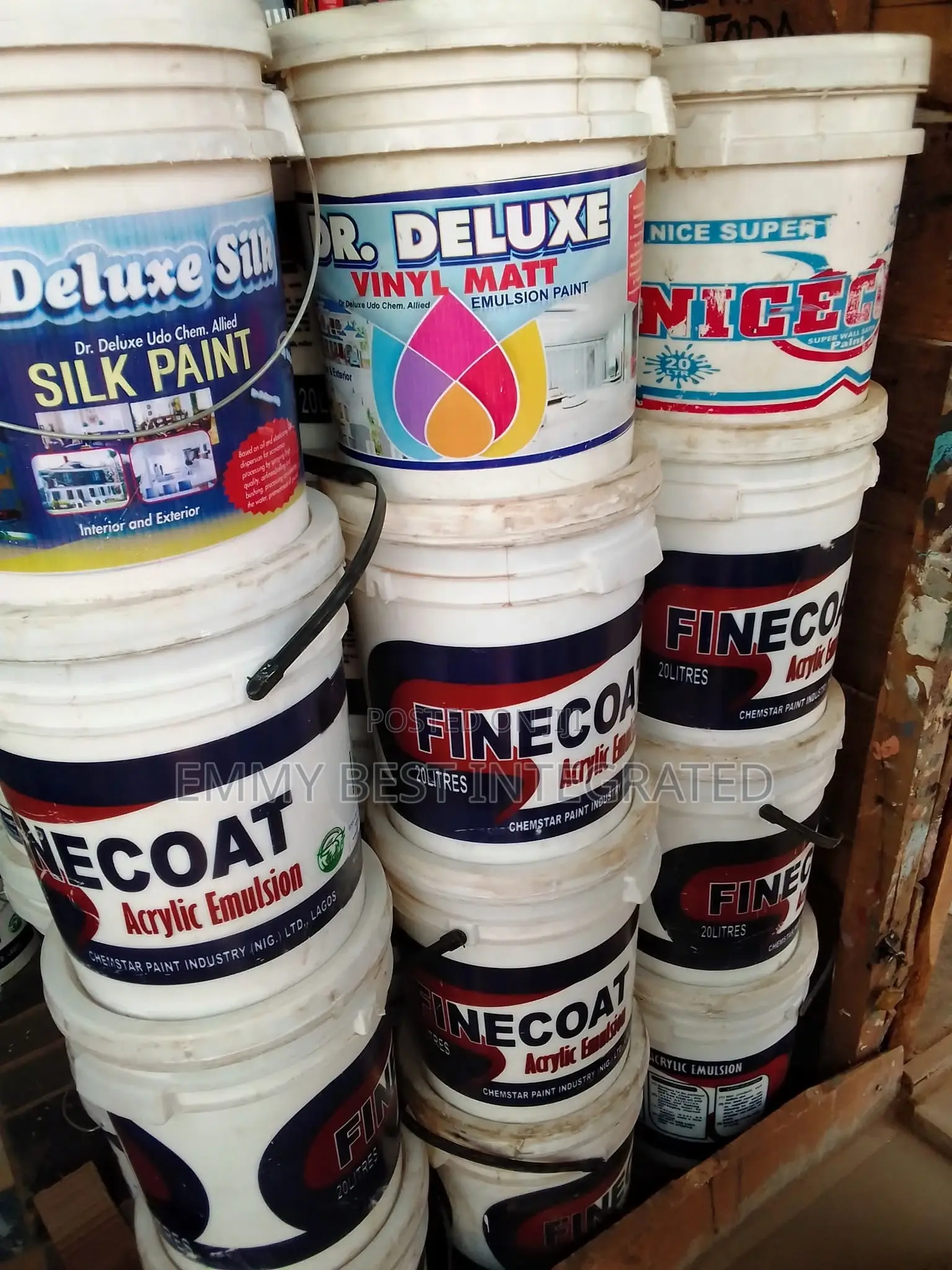 Finecoat Acrylic Emulsion Paint