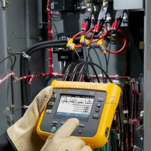 Fluke 1732 and 1734 Three-Phase Electrical Energy Loggers