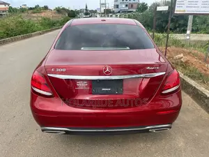 Mercedes-Benz E300 2018 Burgundy
