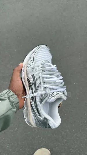 Original Asics Gel-Kayano 14 ‘Arctic Sky’*