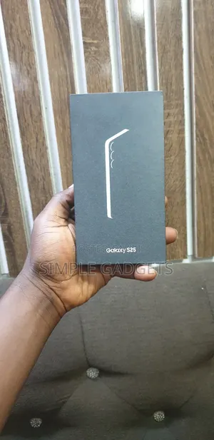 New Samsung Galaxy S25 256 GB