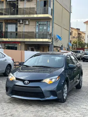 Toyota Corolla LE 4dr Sedan (1.8L 4cyl CVT) 2015 Gray