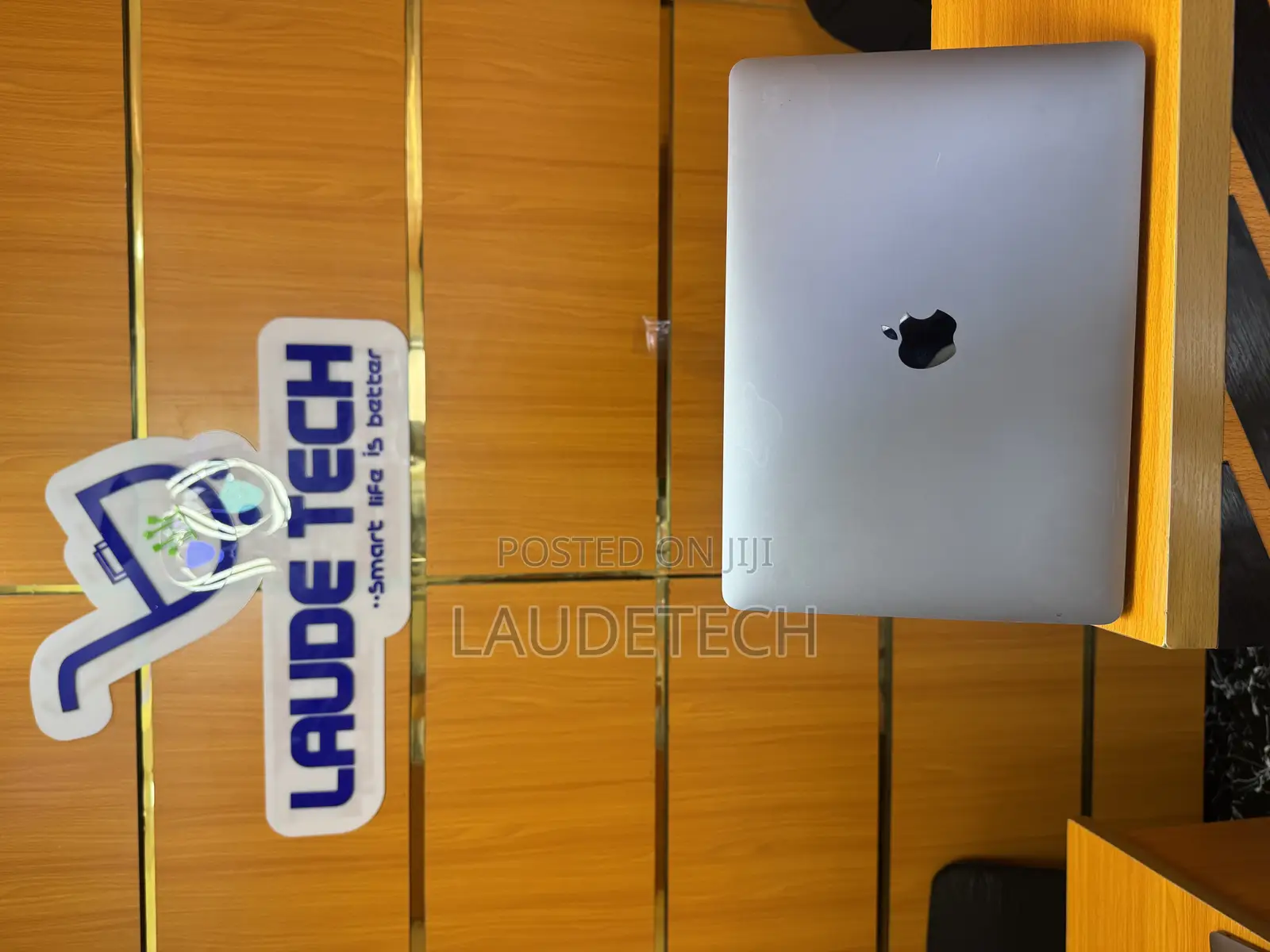 Laptop Apple MacBook Air 2020 8GB Intel Core i3 SSD 256GB