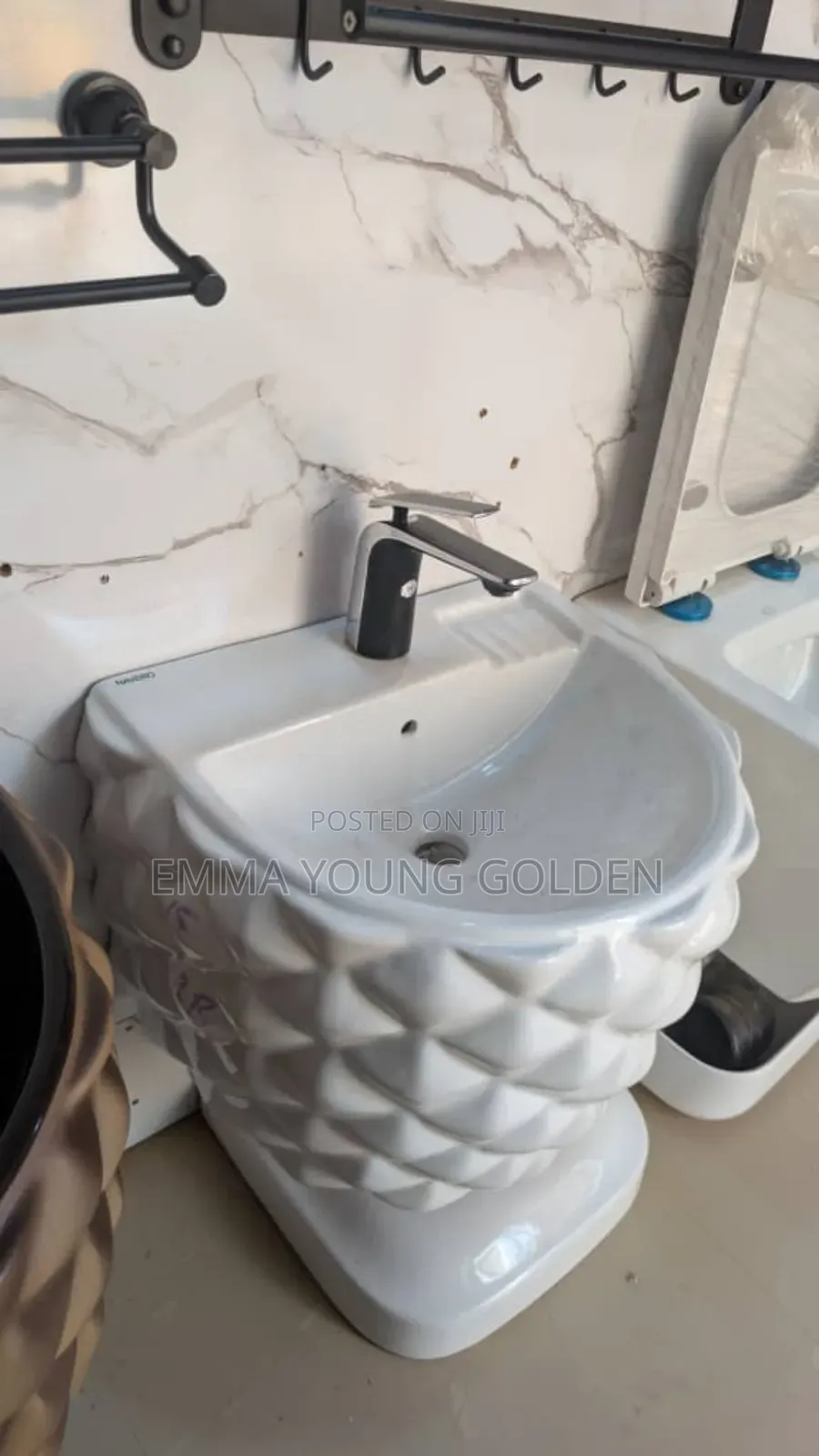 Luxury Wall Hanging Basin