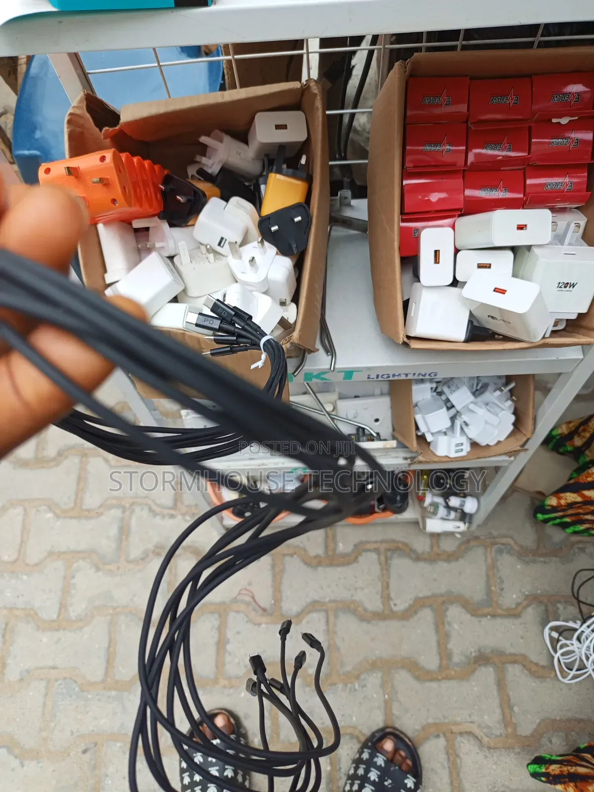 iPhone (Apple )Charger