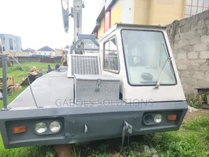 30 Tons America Mobile Crane Tokunbo