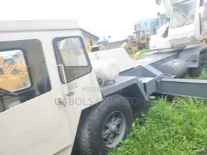 30 Tons America Mobile Crane Tokunbo