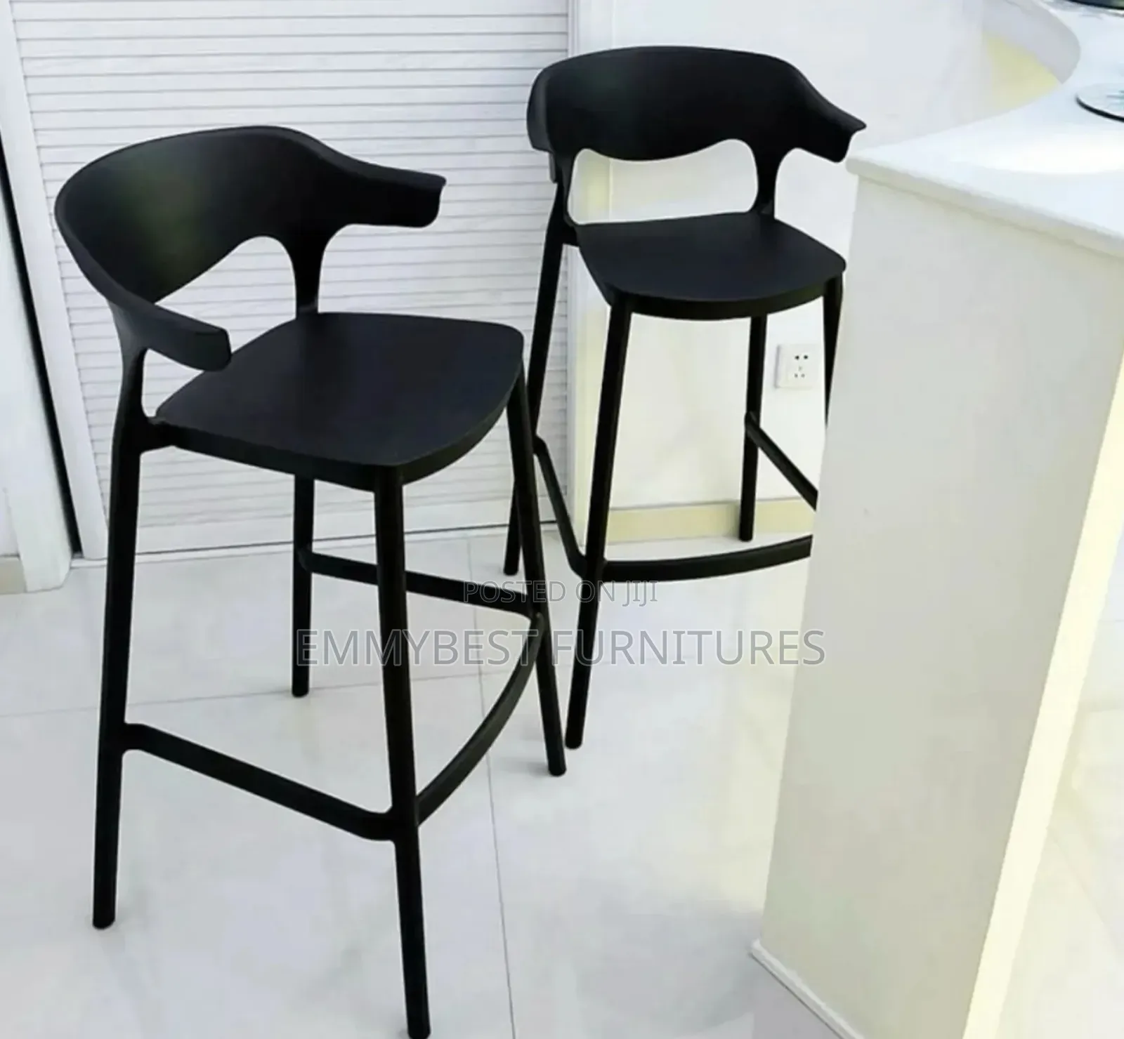 High Bar Stools Stand.