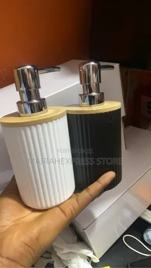 2pcs Soap and Lotion Dispenser With Wooden Cover (2st7)