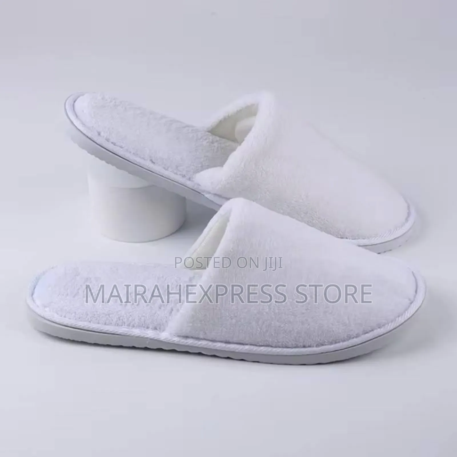 Indoor Slippers (2st7)