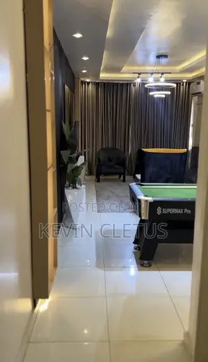 Spacious Two Bedroom Apartment With Snooker Table Tennis, Wifi,